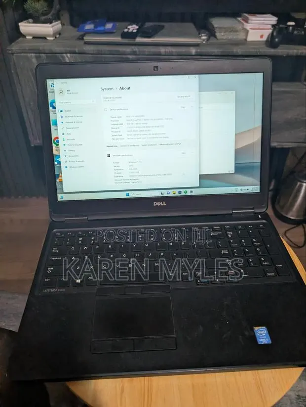 Laptop Dell Latitude 5550 8GB Intel Core i7 SSD 320GB · Photo 1