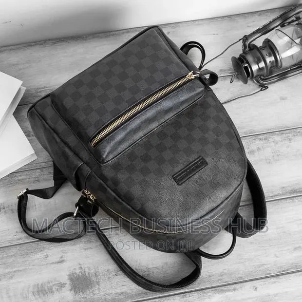 Backpacks · Photo 1
