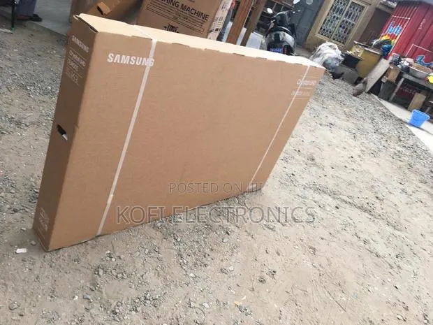 Samsung 65” Smart Tv Premium Home Entertainment · Photo 1