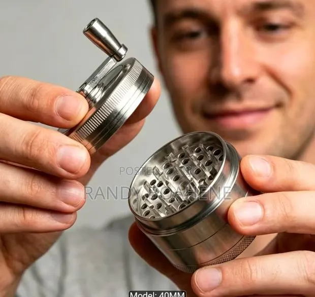 Weed/Tobacco Crusher · Photo 1