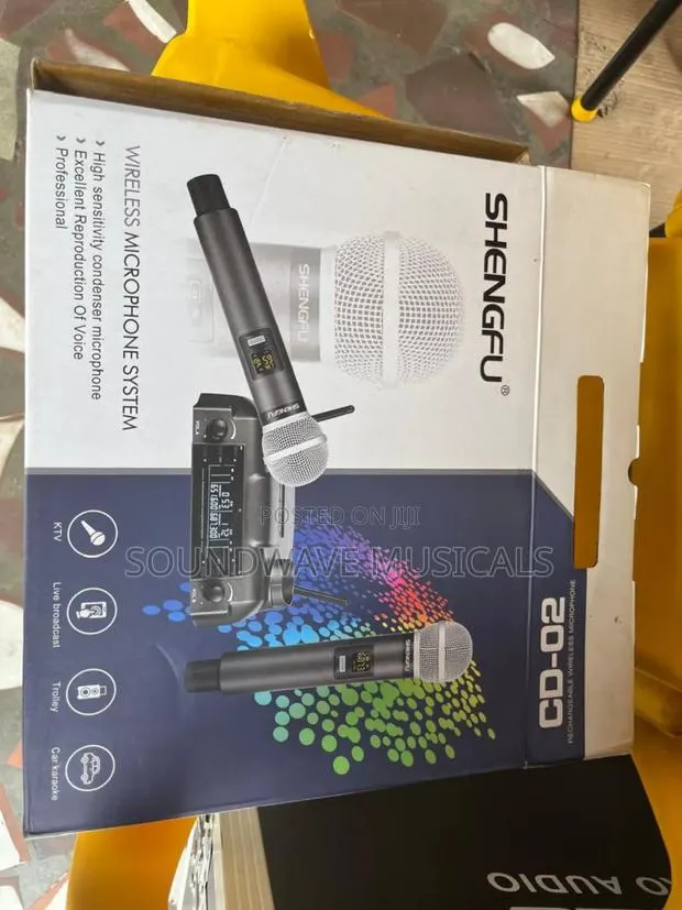 Shengfu Wireless Microphone Uhf System · Photo 1