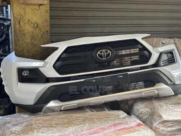Rav4 Adventure 2019-2020-2021-2022-2023-2024 Front Bumper Complete · Photo 1