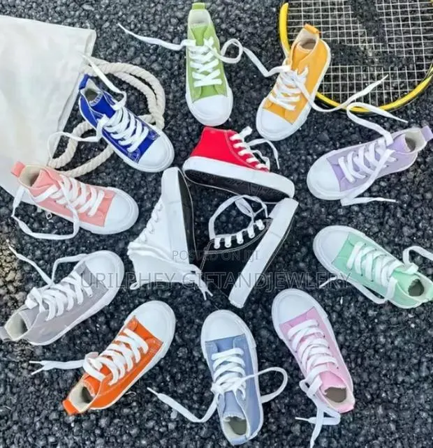 Kids Breathable Sneakers · Photo 1