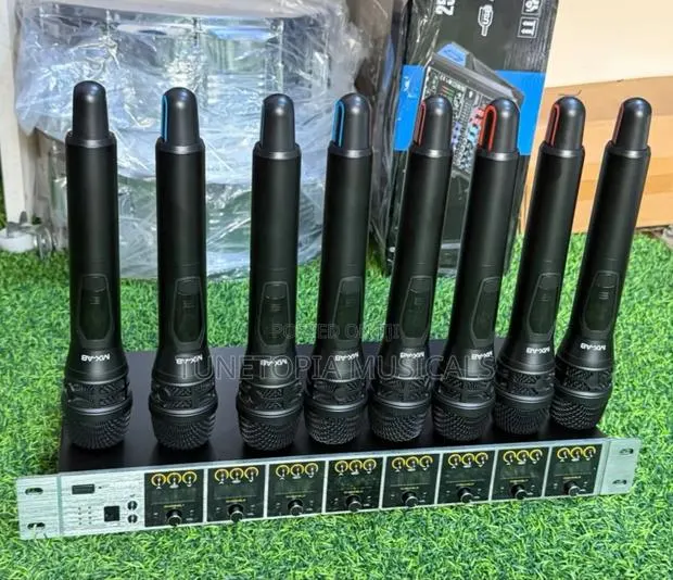 Shure Uhf 8in1 Professional Wireless Microphones · Photo 1
