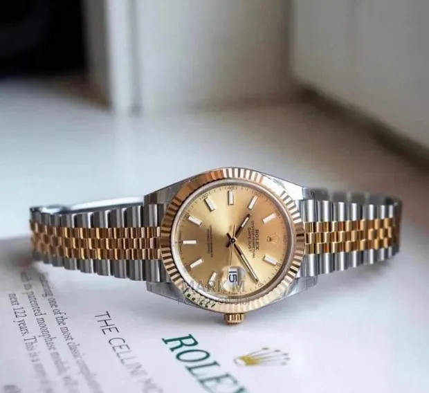 Rolex Olive Dial · Photo 1