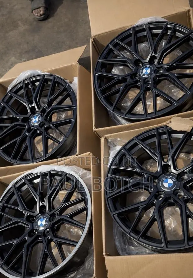 Black BMW Alloy Rims · Photo 1