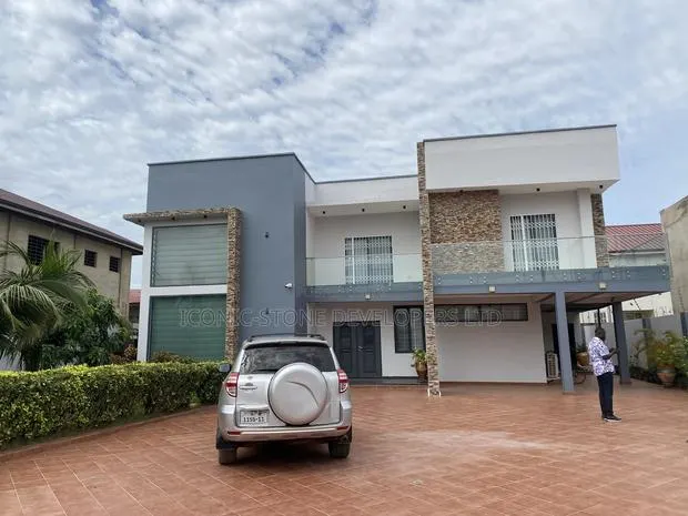 Furnished 4bdrm House in Lakeside for sale · Photo 1