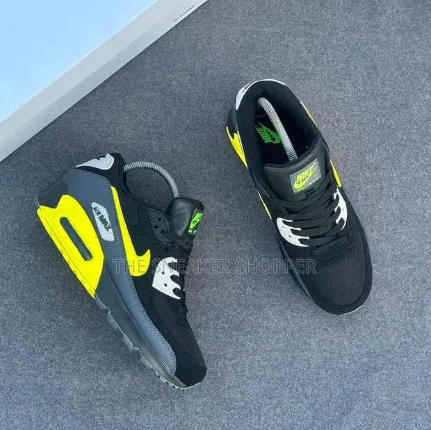 Airmax 90r Sneakers · Photo 1