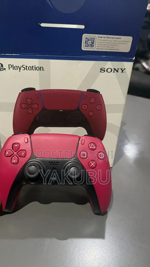 PS5 Controller · Photo 1