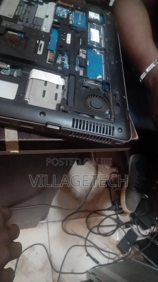 Laptop Repairs · Photo 1