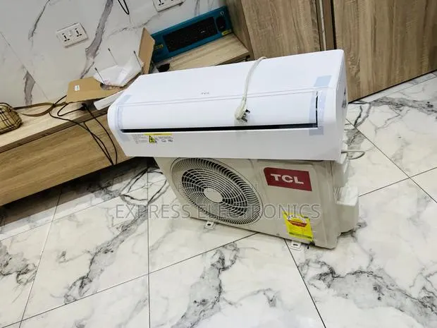 Energy Efficiency Split R410 Gas TCL 1.5hp TCL · Photo 1