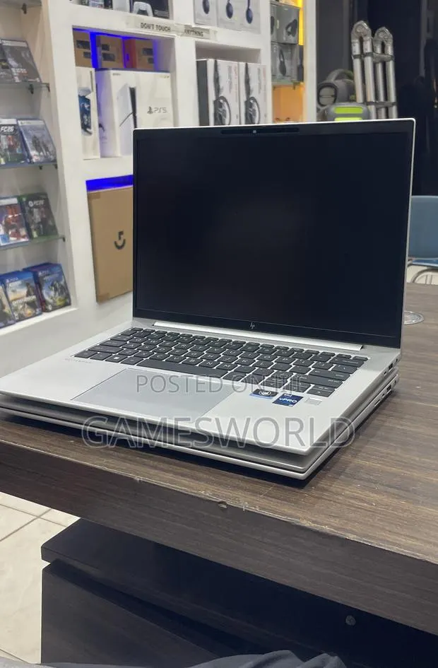 Laptop HP EliteBook 840 G9 16GB Intel Core i7 SSD 512GB · Photo 1