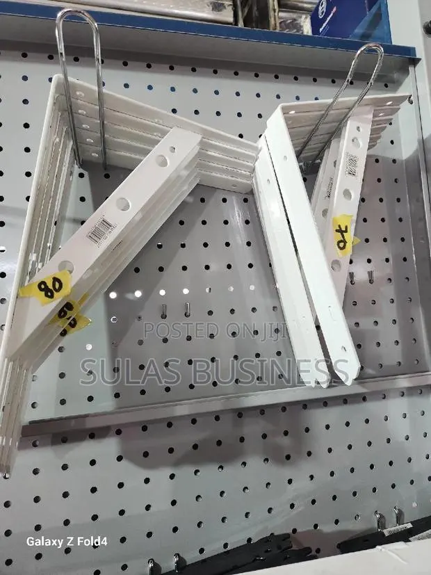 Shelf Brackets · Photo 1