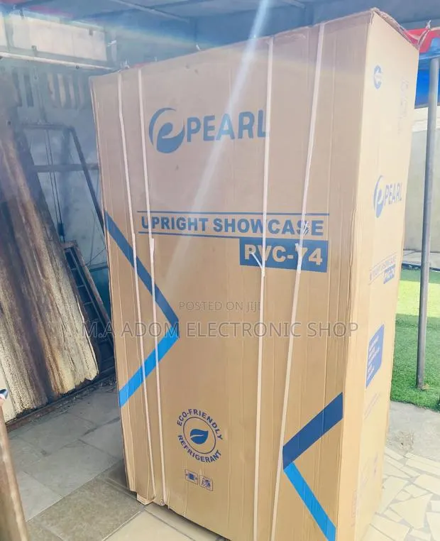 Long Lasting Pearl PVC-74 ,568 Litres 2door Beverage Cooler · Photo 1