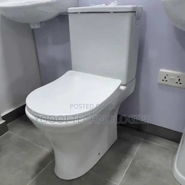 Modern Frencia Slim Tank Wc · Photo 1
