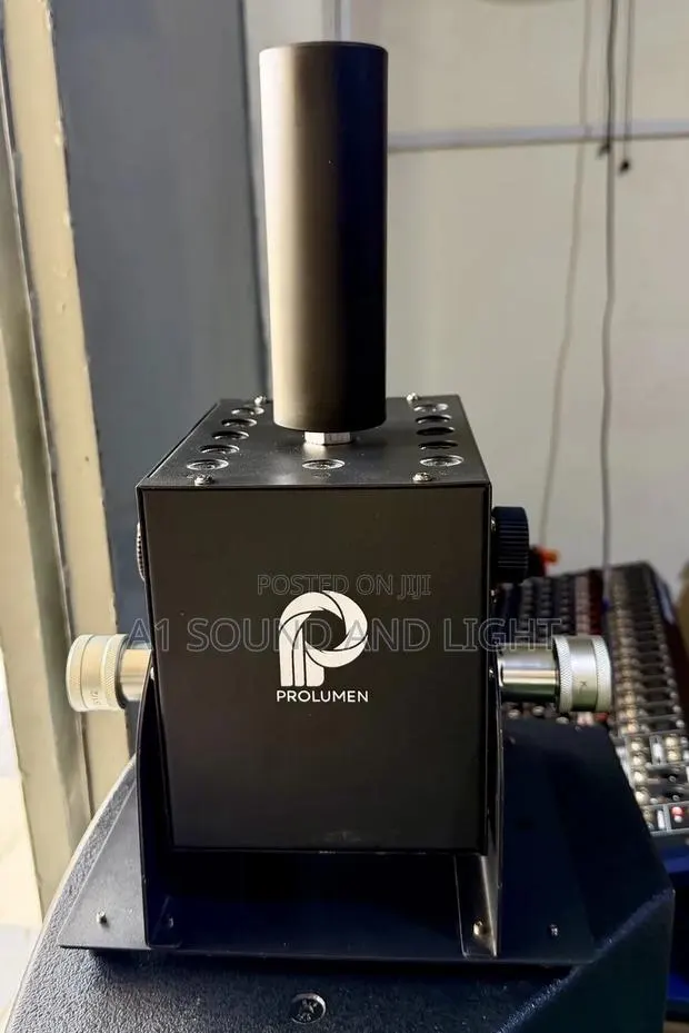 Prolumen CO2 Cannon Fog Jet Stage Effects Machine With LED · Photo 2