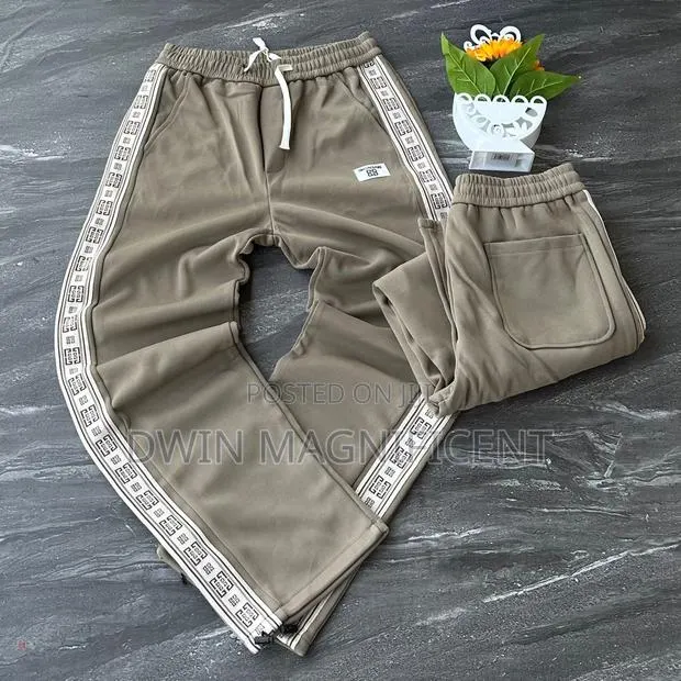 New Cargo Pants · Photo 1
