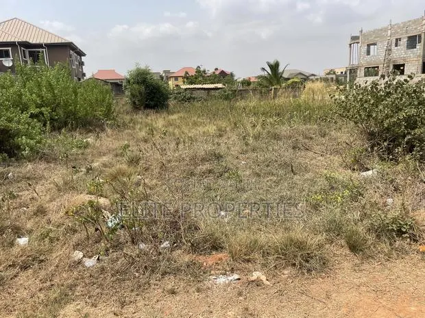 A Plot of Land Is for Sale in Comm.25 Tema Peace Be · Photo 1