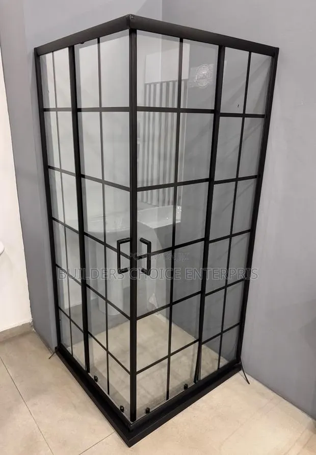 Free Standing Shower Cubicle 90/90 · Photo 1