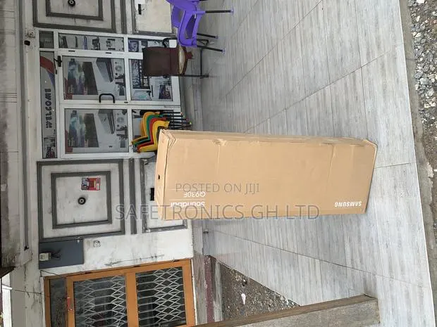 Accurate Hw-Q930f Bluetooth Samsung 9.1.4ch 540 Watts Soundbar · Photo 1