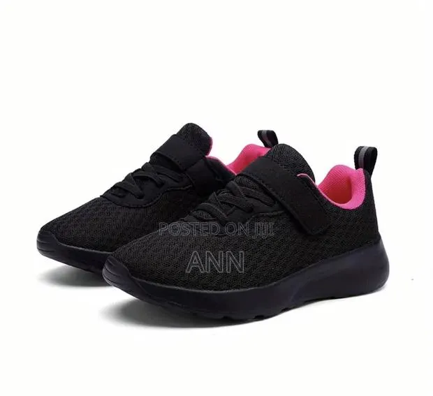Black Sneakers for Girls · Photo 1
