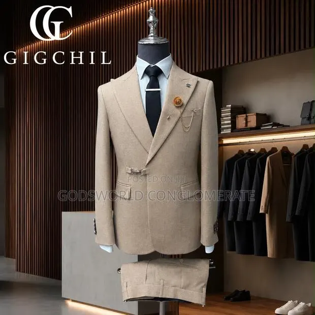 Gigchil One Lock Suit · Photo 1
