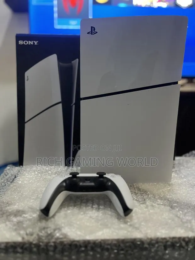 Refurbished PS5 Slim Digital · Photo 1