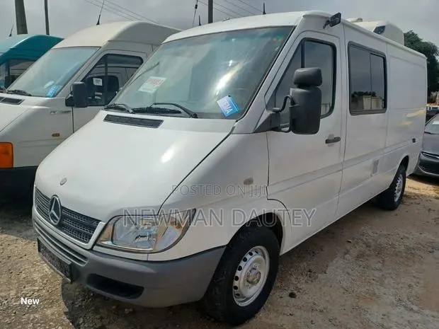Mercedes-Benz Sprinter 2005 White · Photo 1