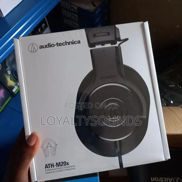 Audio-technica Ath-m20x Closed Back Studio Headphones · Photo 1