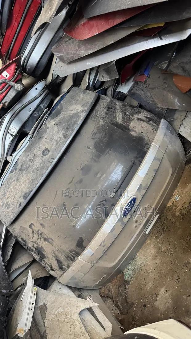 Ford Edge 2008,2009,2010,2011,2012,2013,2014 Boot / Tailgate Complete · Photo 1