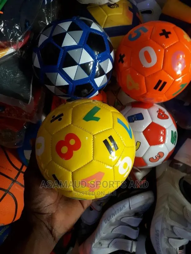 Original Football For Kid's At Cool Price · Photo 1