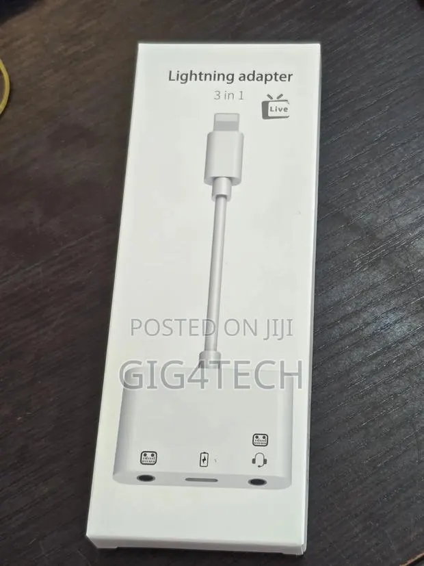iPhone Lightning 3in1 Adapter for Live Streaming · Photo 1