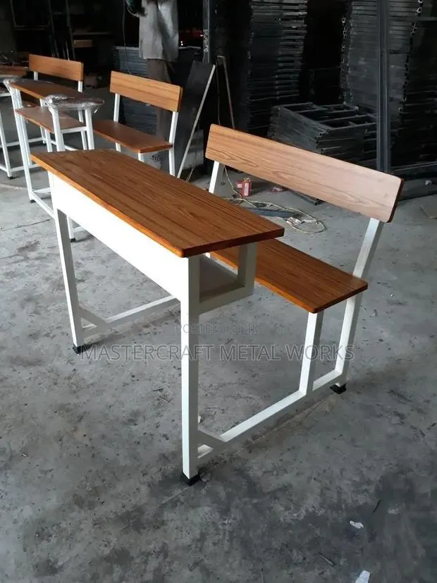 Student Desk · Photo 1