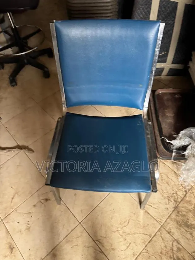 Auditorium / Bars / Hotel Chairs · Photo 1