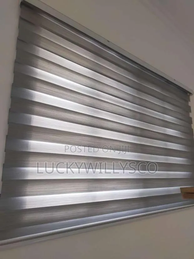 Window Blinds and Curtains Installation · Photo 1