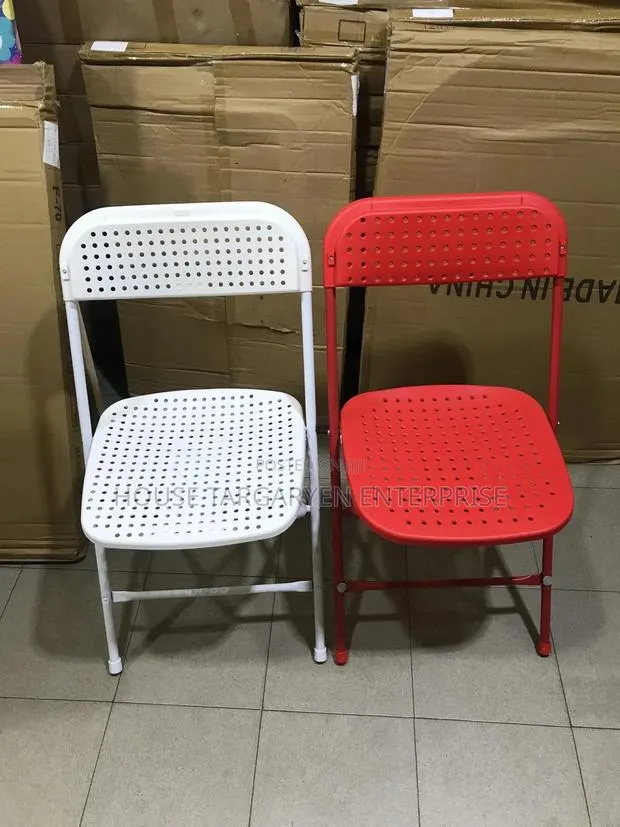 Stylish Foldable Chairs · Photo 1