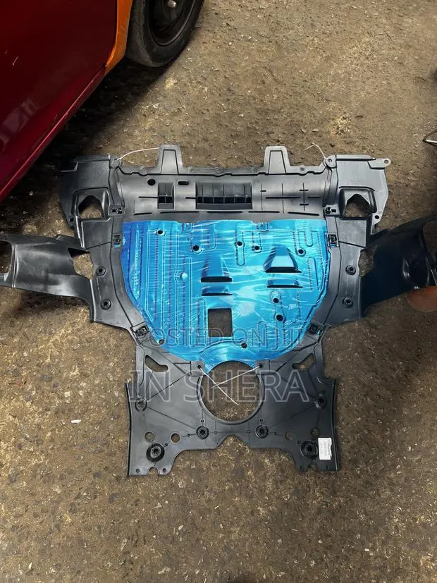 Honda CRV Under Panel Engine Cover 2017 2018 2019 2020 2021 · Photo 1
