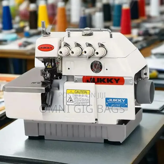 Knitting Machine · Photo 1