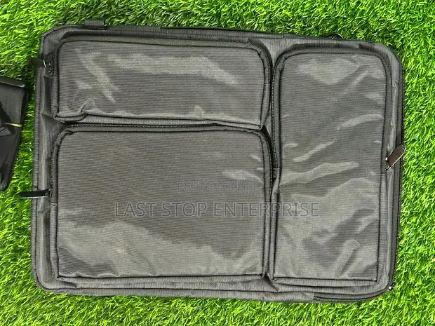 Quality and Classic Laptop Bag · Photo 1