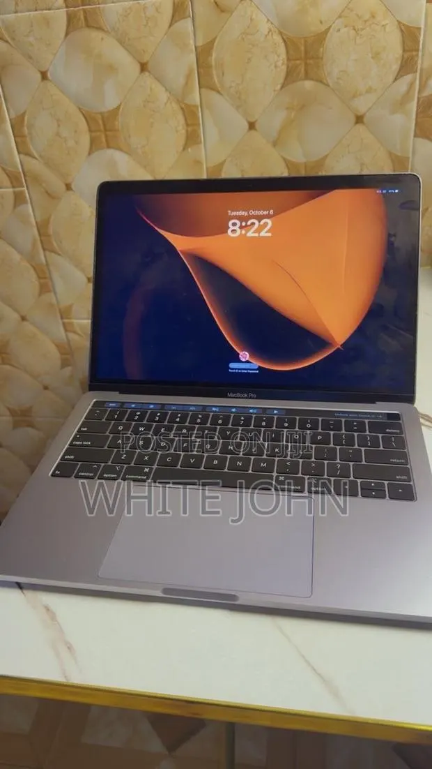 Laptop Apple MacBook Pro 2018 16GB Intel Core i5 SSD 1T · Photo 1