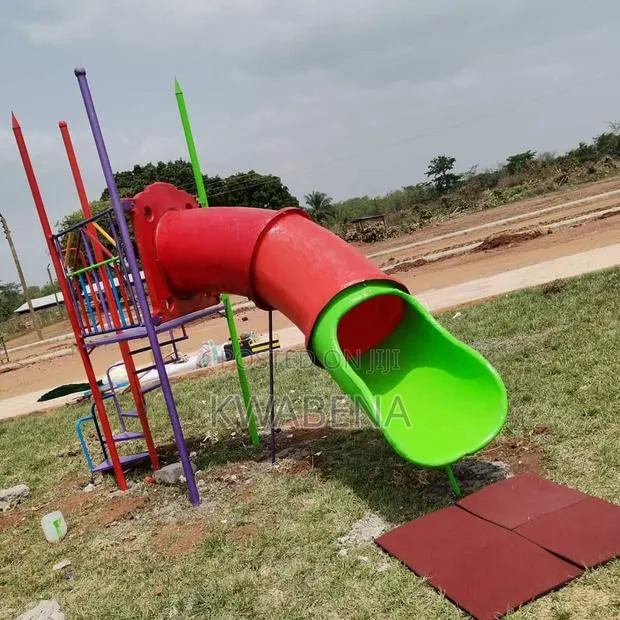 Play Equipment Tube Slide · Photo 1