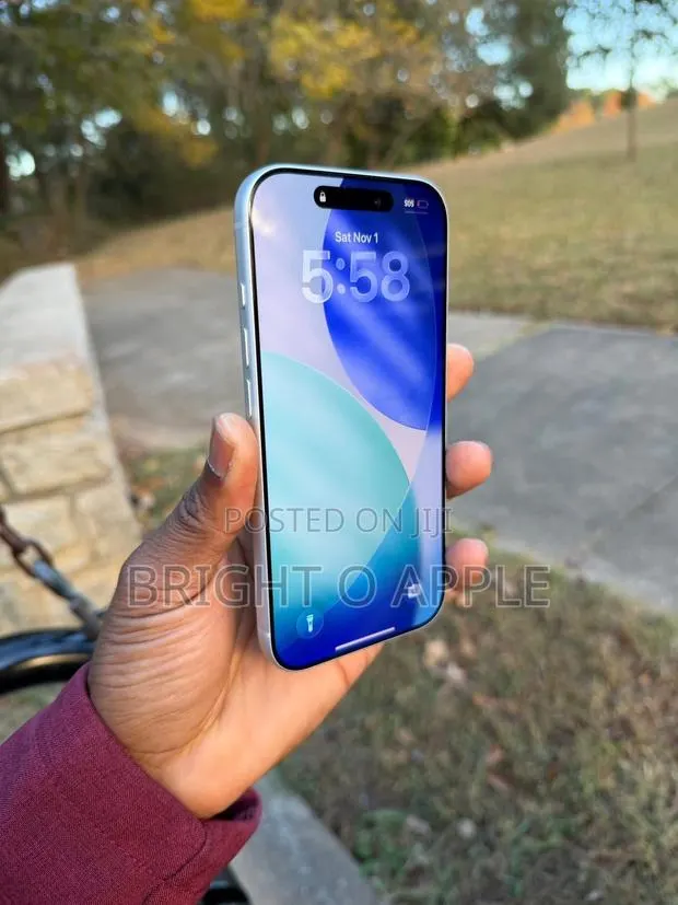 New Apple iPhone 17 Pro 256 GB Silver · Photo 1