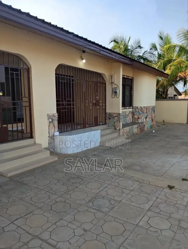4bdrm House in Enjoyy Estates, Tema Metropolitan for sale · Photo 1