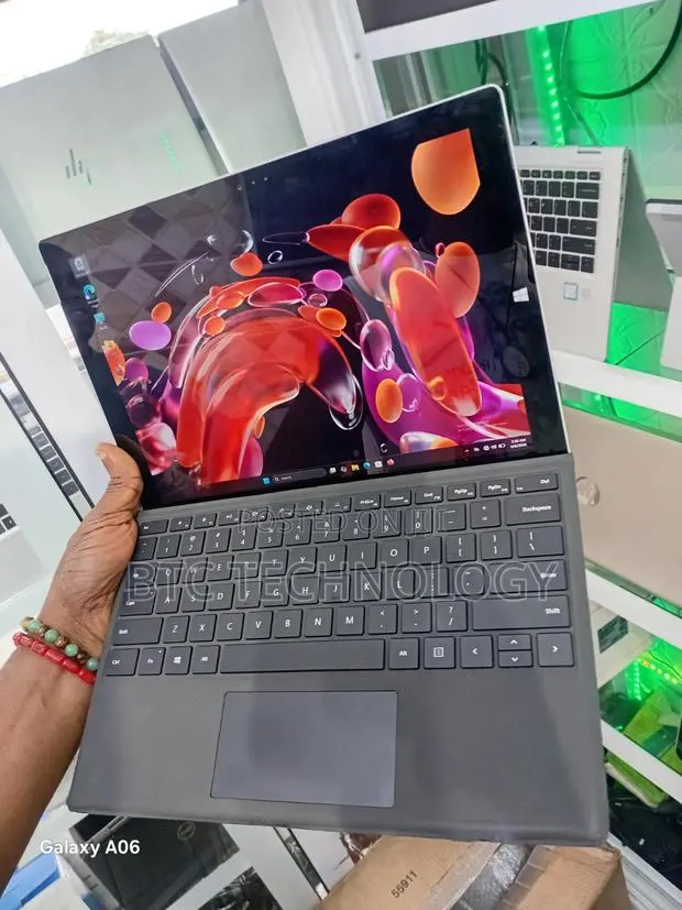 Laptop Microsoft Surface Pro 3 8GB Intel Core i5 SSD 256GB · Photo 1