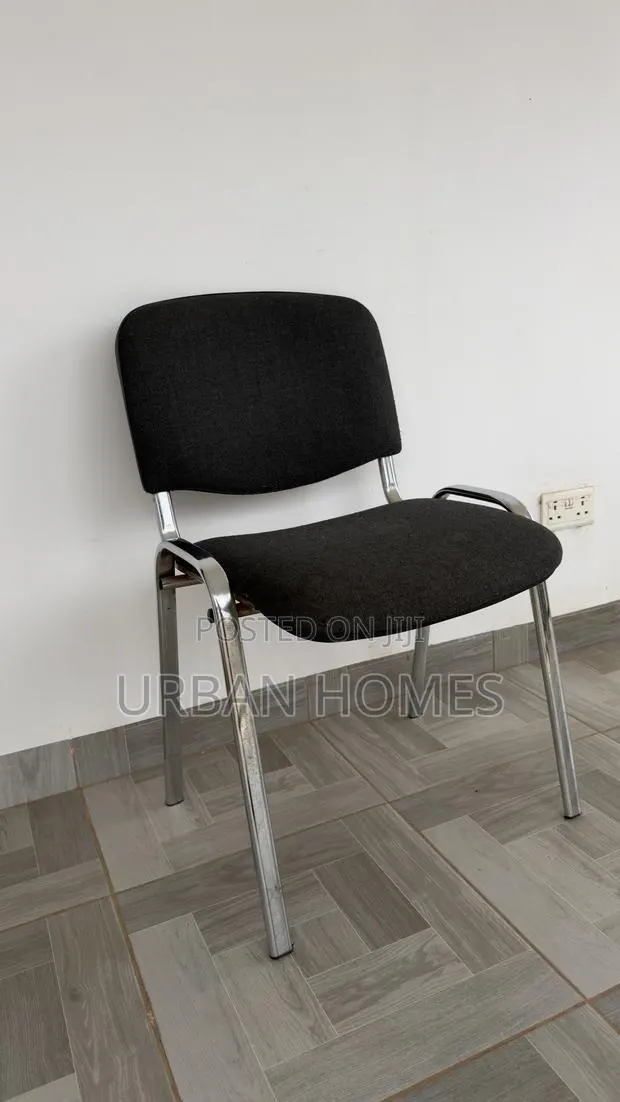 Single Chair for Sale · Photo 1