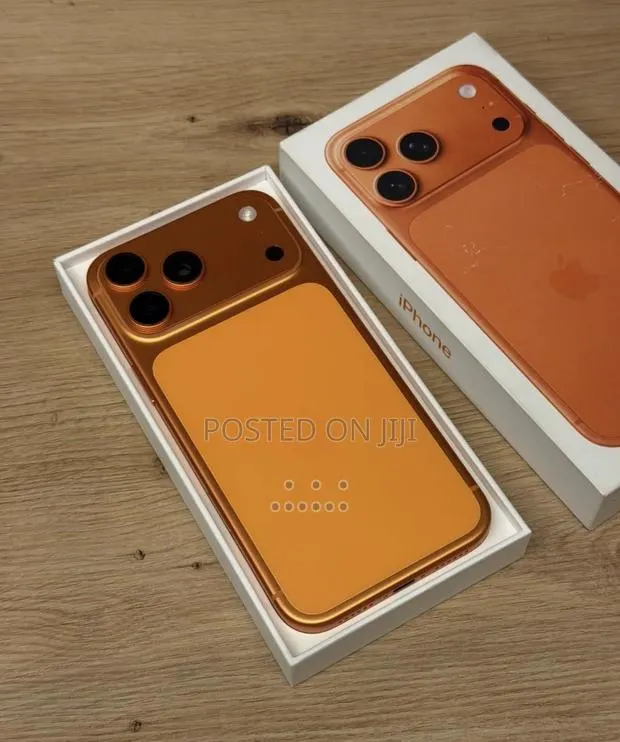 Apple iPhone 17 Pro Max 512 GB Orange · Photo 1