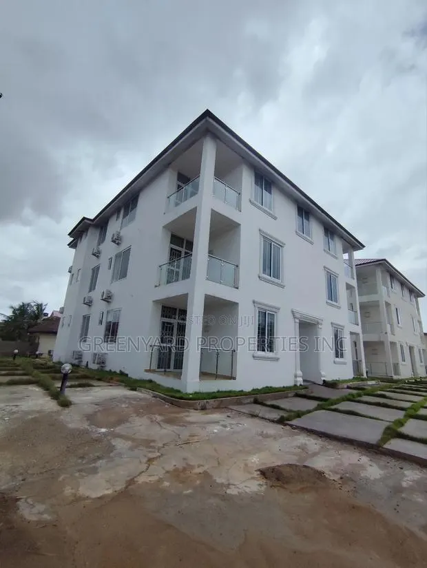 2bdrm Apartment in Trasacco, Adjiriganor for rent · Photo 1