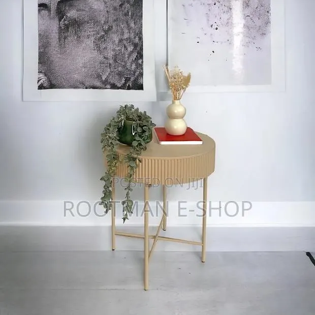 Round Side Table Removable Top Foldable Side Table · Photo 1