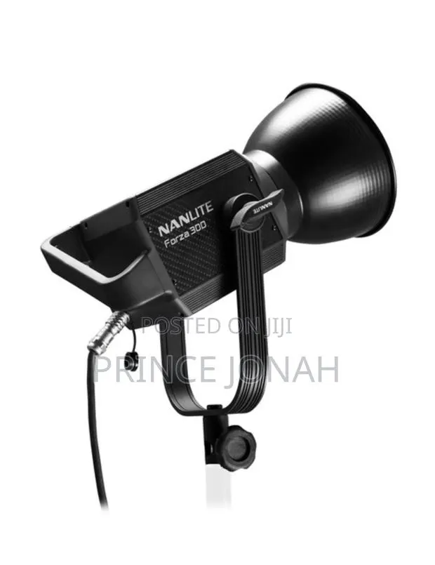 Rent/Hire Nanlite Forza 300 Led Monolight Accra Ghana · Photo 1