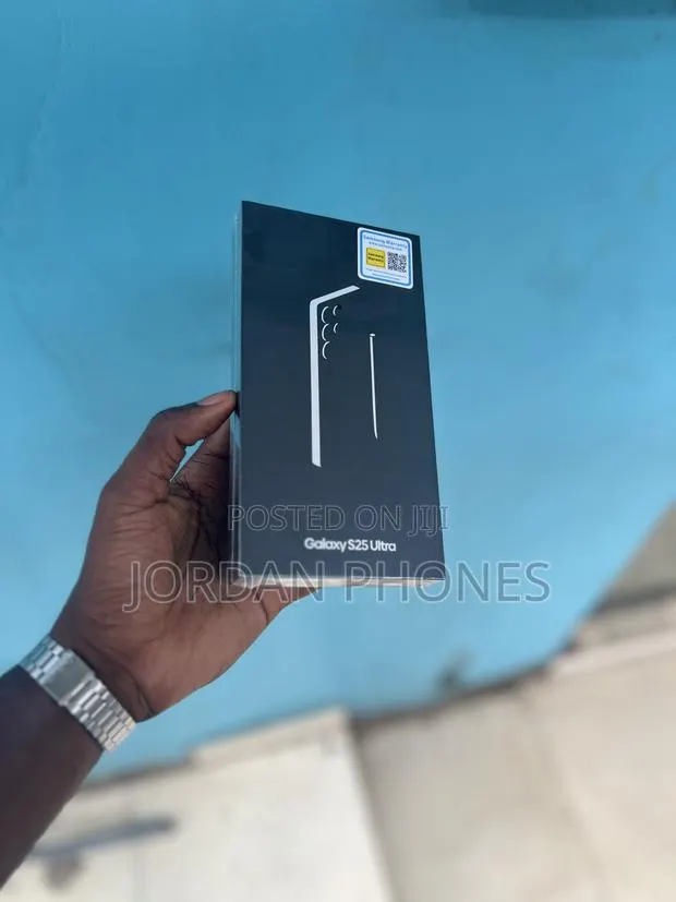 New Samsung Galaxy S25 Ultra 256 GB Black · Photo 1